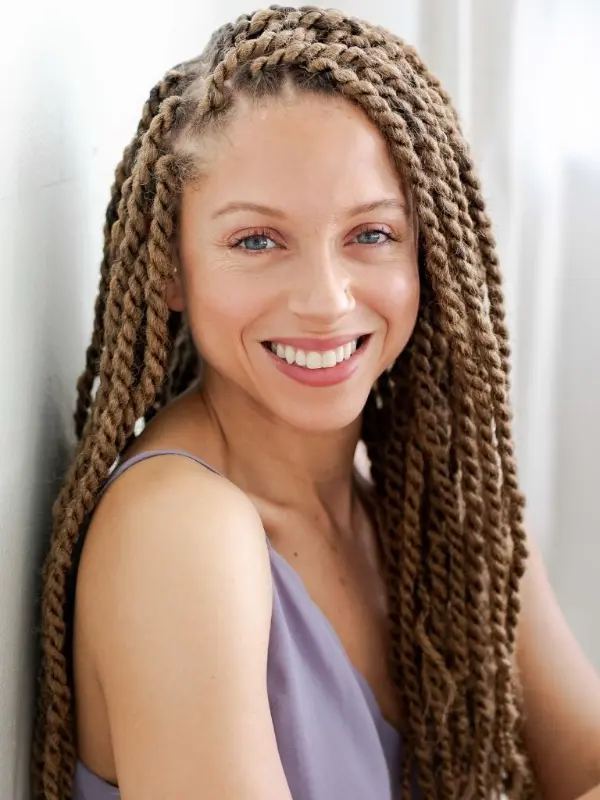 Alicia Mason BiographyWiki, Age, Height, Family, Career, Net Worth