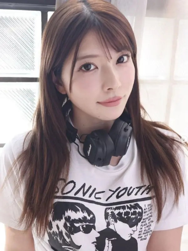 Ai Uehara (Model) Biography, Wiki, Age, Career, Height, Weight, Boyfriend, Net Worth & More