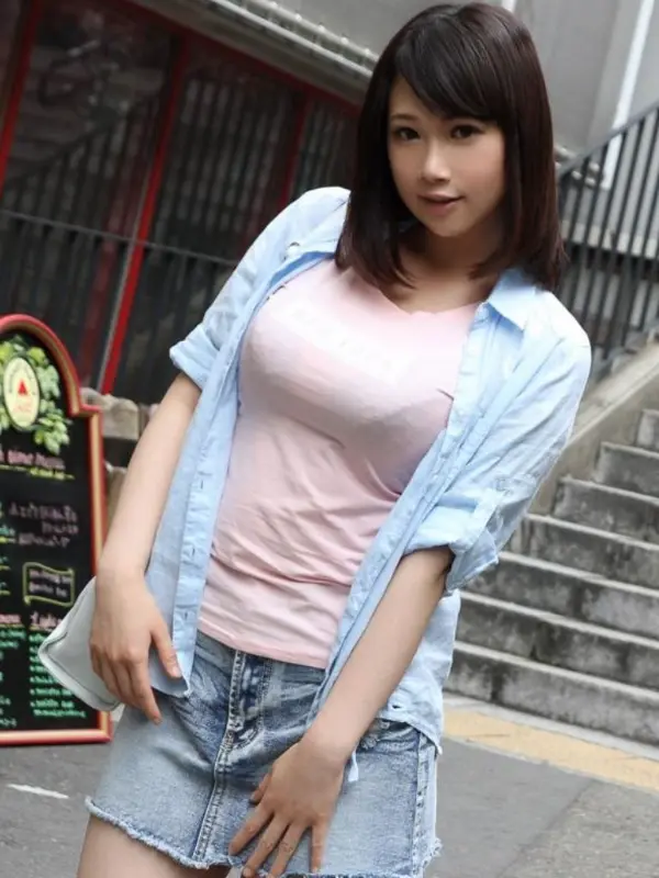 Hibiki Hoshino (Model) Biography, Wiki, Age, Career, Height, Weight, Boyfriend, Net Worth & More