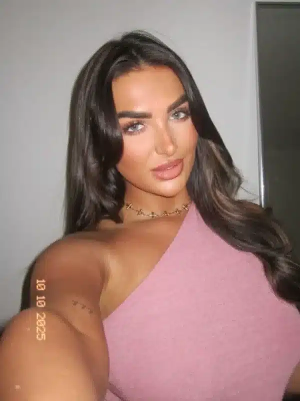 Amber Phillips (Model) Biography, Wiki, Age, Career, Height, Weight, Boyfriend, Net Worth & More