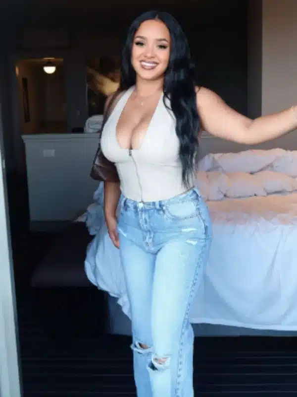 Andrea Lopez (Model) Biography, Wiki, Age, Career, Height, Weight, Boyfriend, Net Worth & More