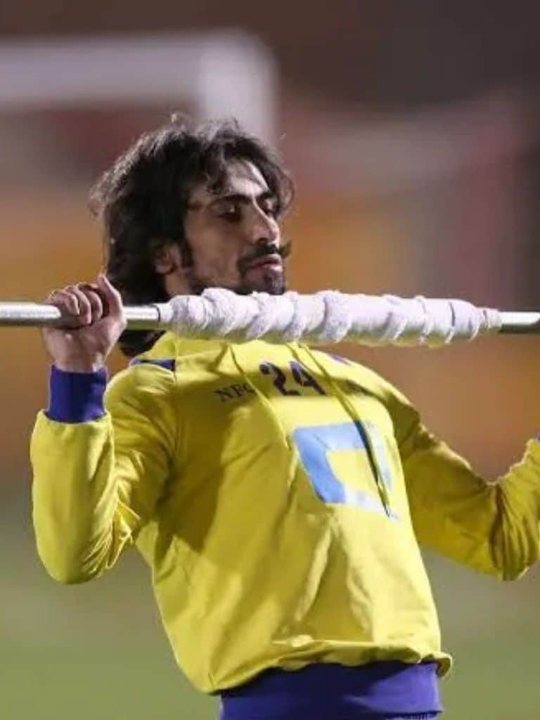 Abdoh Otaif Biography Wiki, Age, Career, Height, Weight, Boyfriend, Net Worth & More