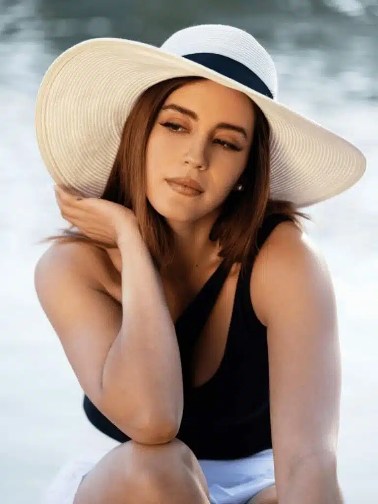 Actor Desiree Alexandra Estrada Biography: Wiki, Age, Career, Height, Weight, Husband, Net Worth & More