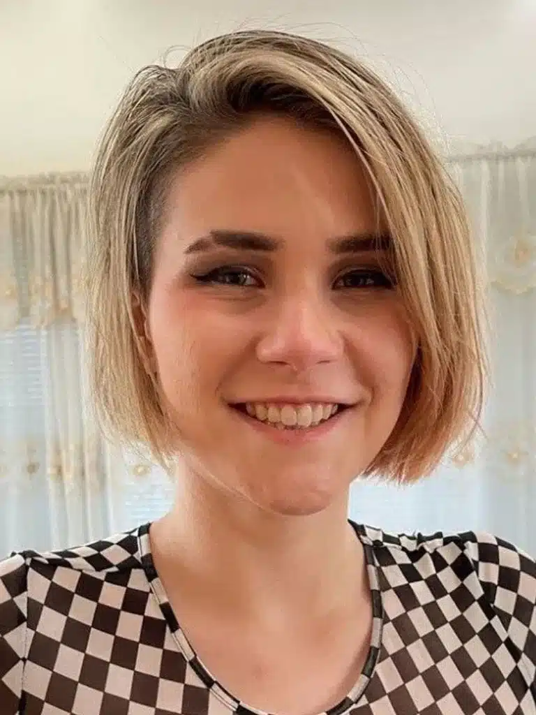 Adalind Gray Biography: Wiki, Age, Career, Height, Weight, Boyfriend, Net Worth & More