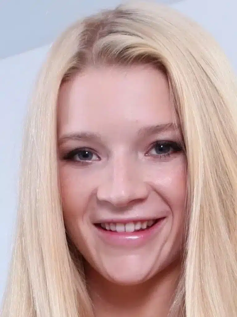 Addison Avery Biography: Wiki, Age, Career, Height, Weight, Boyfriend, Net Worth & More