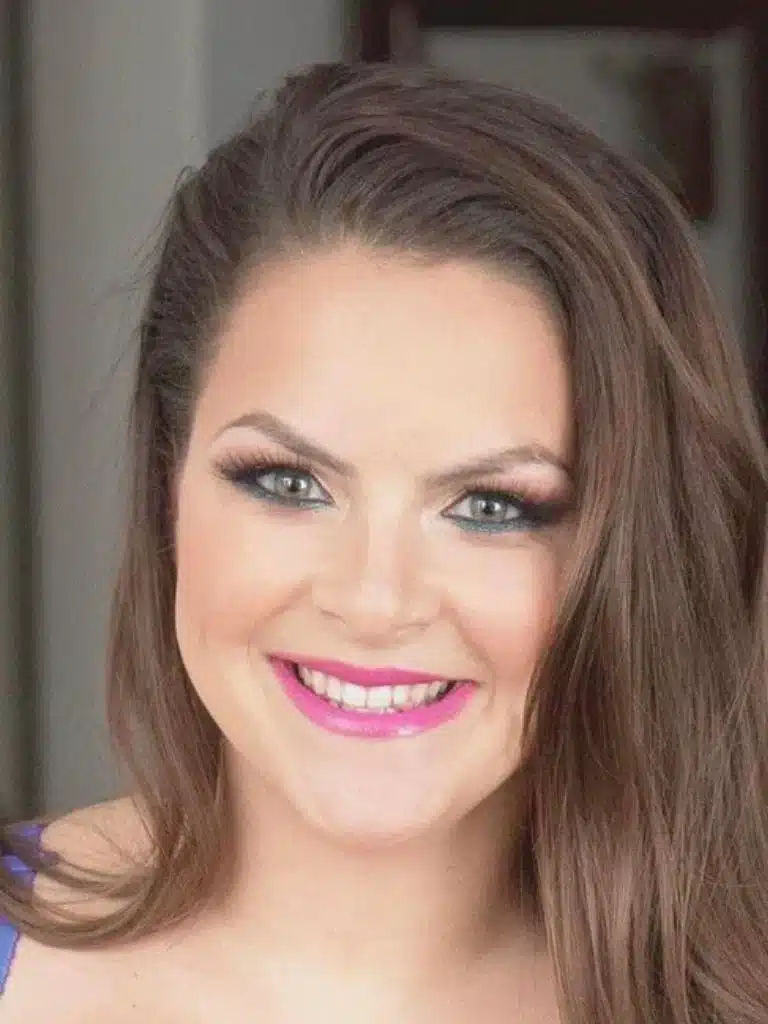 Alaura Grey Biography: Wiki, Age, Career, Height, Weight, Boyfriend, Net Worth & More