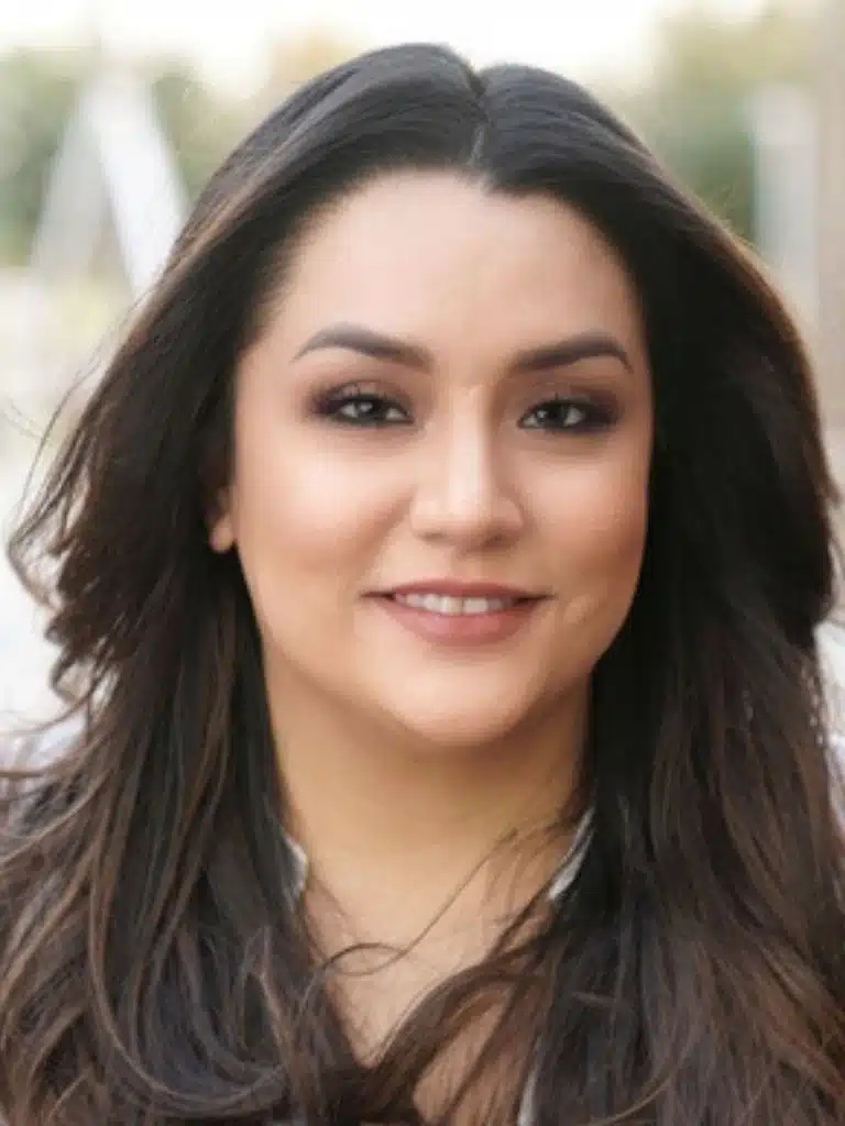 Alejandra Cobos Biography: Wiki, Age, Career, Height, Weight, Boyfriend, Net Worth & More