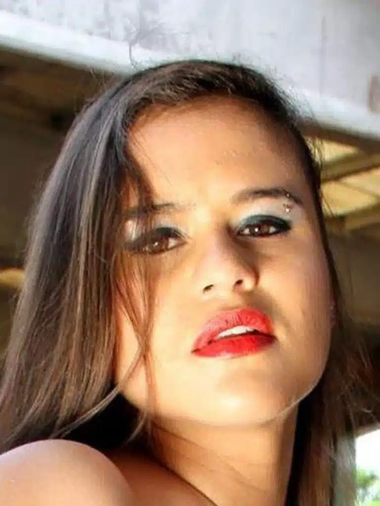 Alice Axx Biography: Wiki, Age, Career, Height, Weight, Boyfriend, Net Worth & More