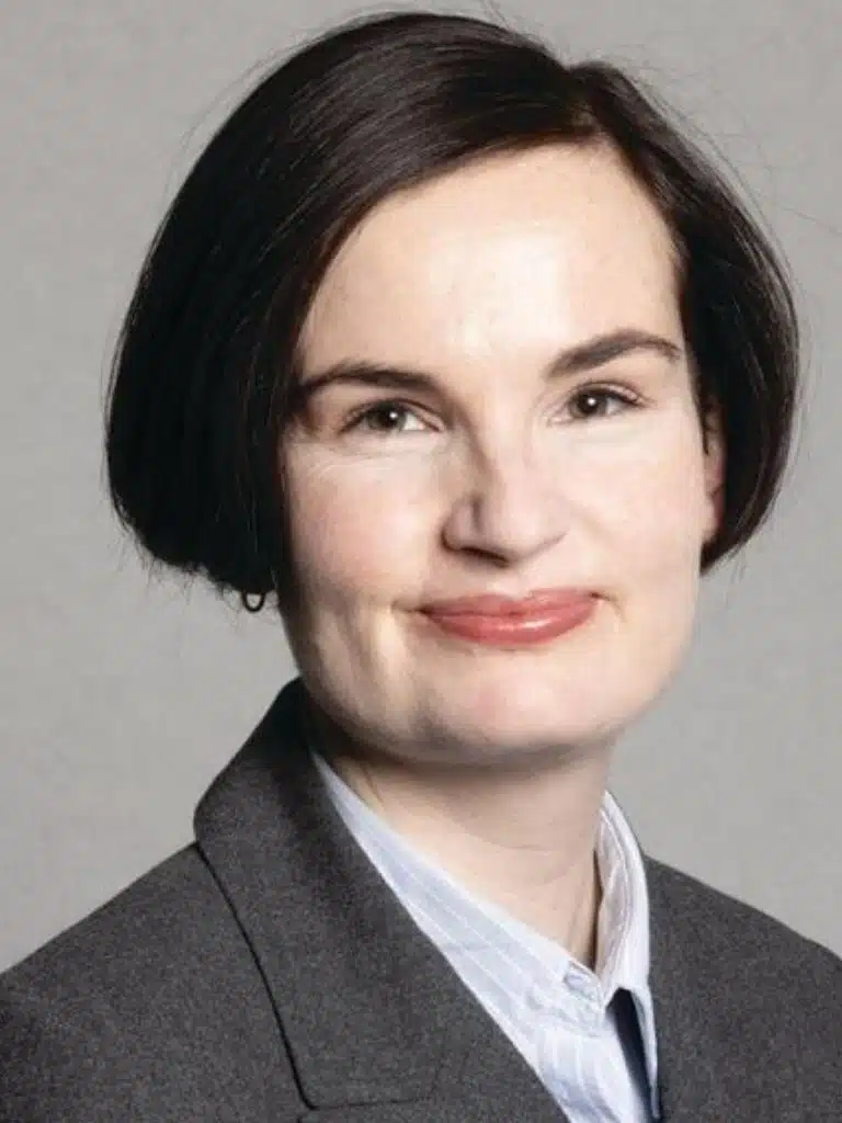 Alice Irving Biography: Wiki, Age, Career, Height, Weight, Boyfriend, Net Worth & More