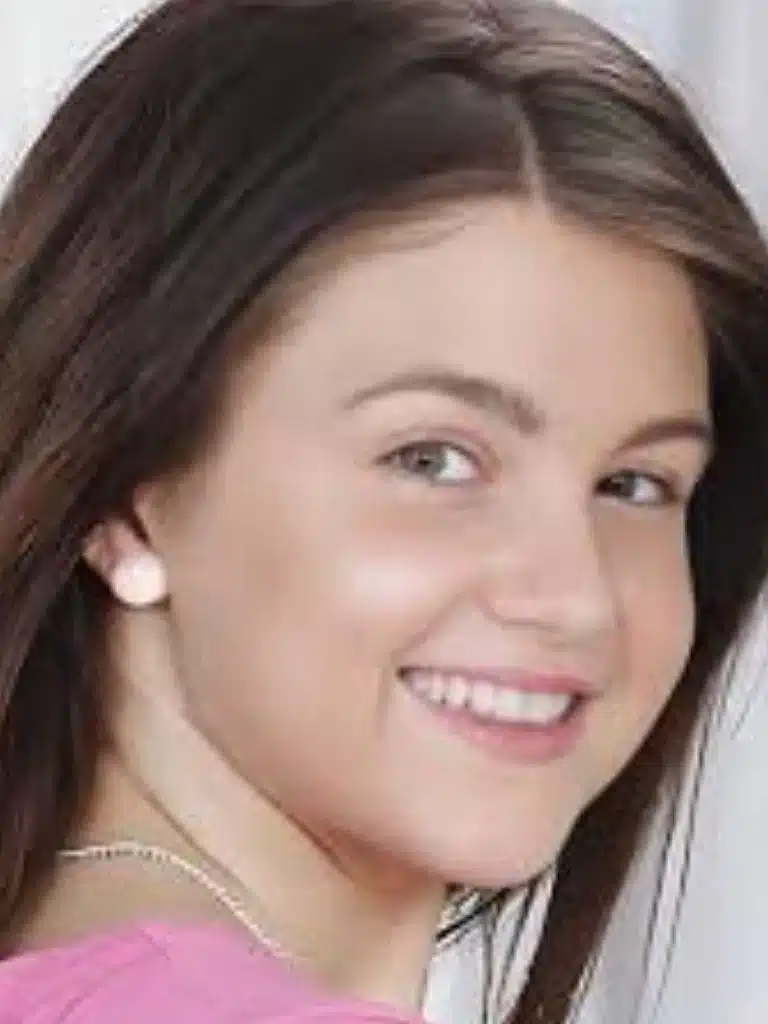 Alice Smack Biography: Wiki, Age, Career, Height, Weight, Boyfriend, Net Worth & More