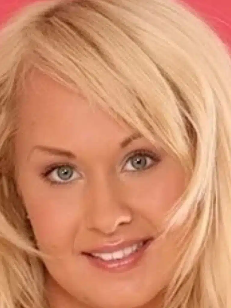 Amelie Pure Biography: Wiki, Age, Career, Height, Weight, Boyfriend, Net Worth & More