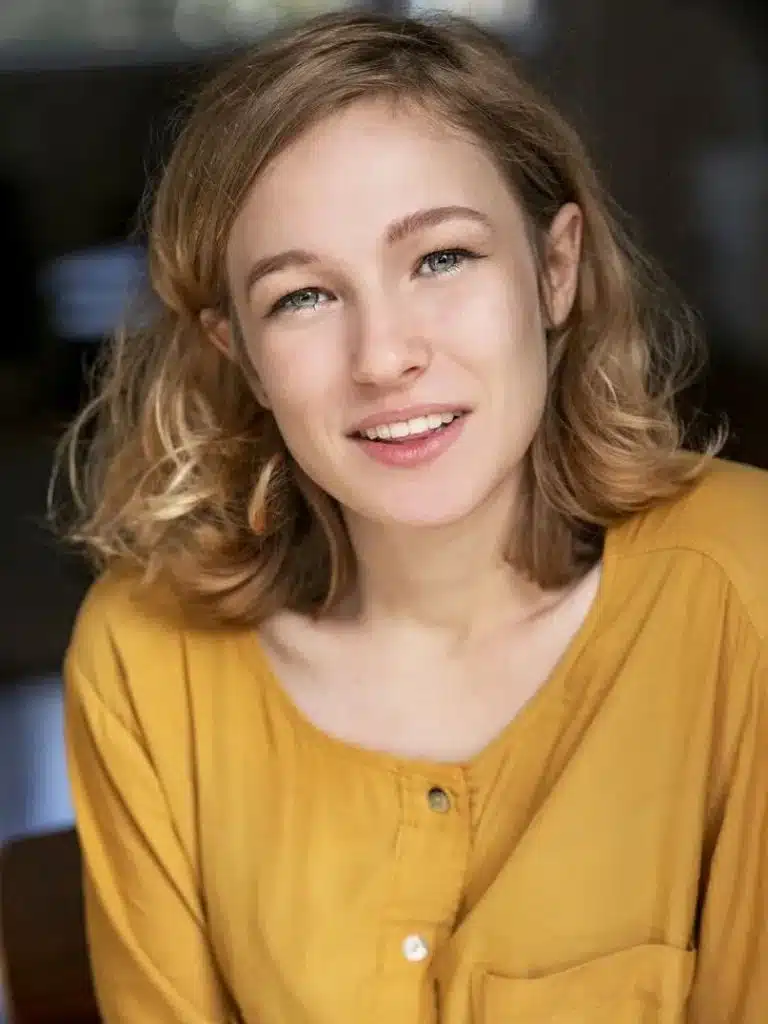 TITLE: Anya Wood Biography: Wiki, Age, Career, Height, Weight, Boyfriend, Net Worth & More