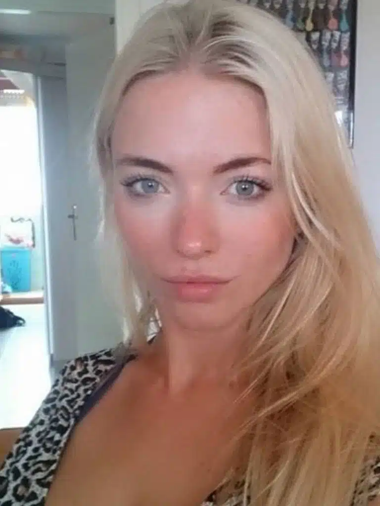 April Summers Biography: Wiki, Age, Career, Height, Weight, Boyfriend, Net Worth & More