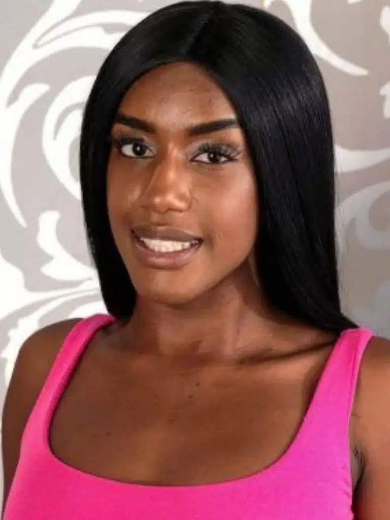 Ashley Aleigh Biography: Wiki, Age, Career, Height, Weight, Boyfriend, Net Worth & More
