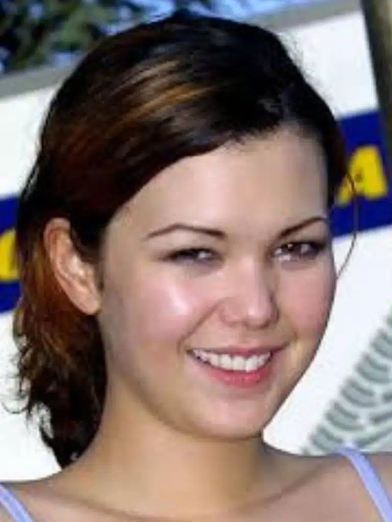 Aya Nielsen Biography: Wiki, Age, Career, Height, Weight, Boyfriend, Net Worth & More