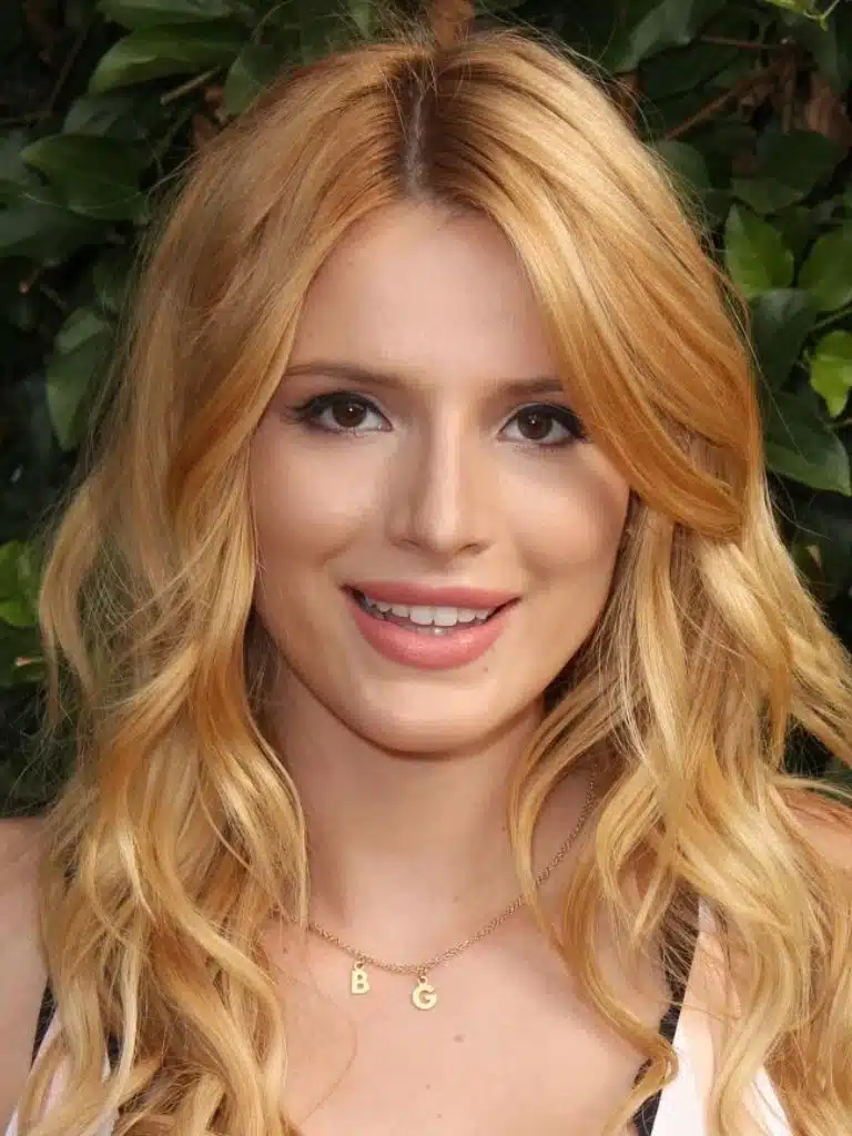 Bella Thorne Biography: Wiki, Age, Career, Height, Weight, Boyfriend, Net Worth & More