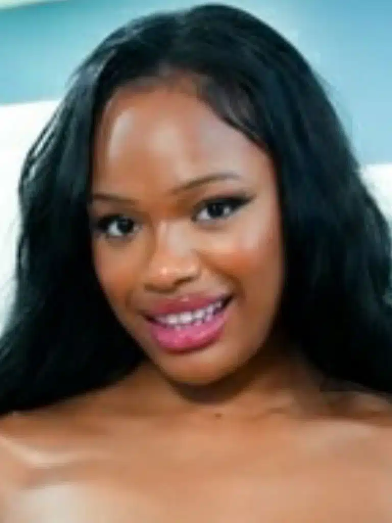 Brianna Moore Biography: Wiki, Age, Career, Height, Weight, Boyfriend, Net Worth & More