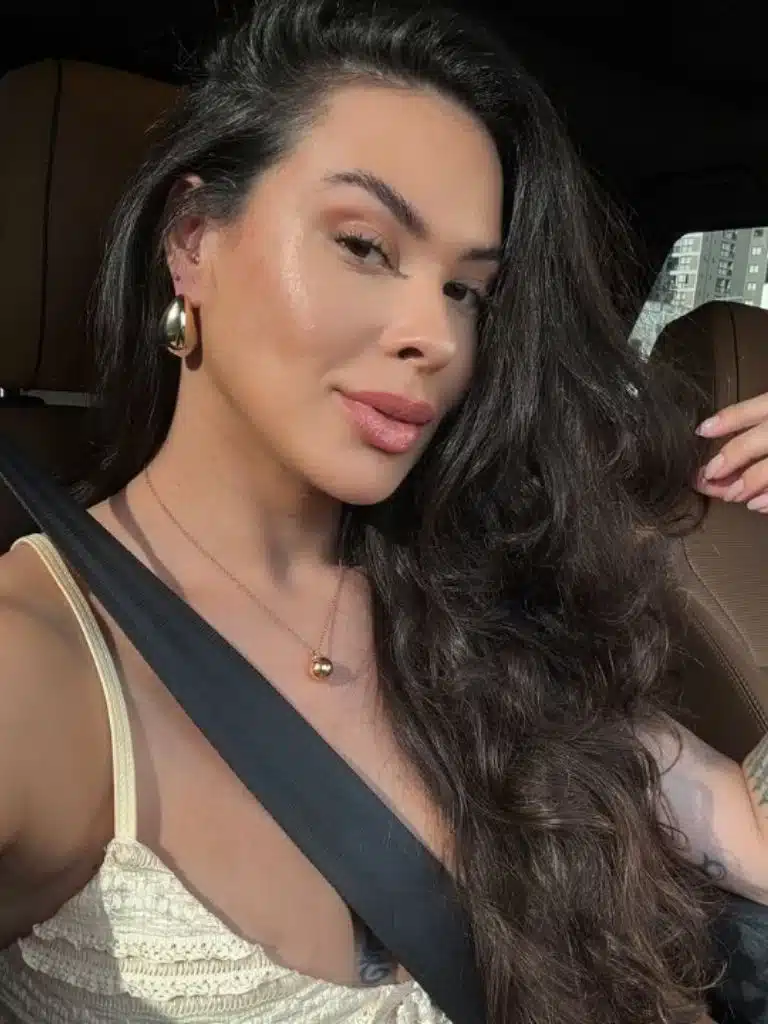 Camila Oliveira Biography: Wiki, Age, Career, Height, Weight, Boyfriend, Net Worth & More