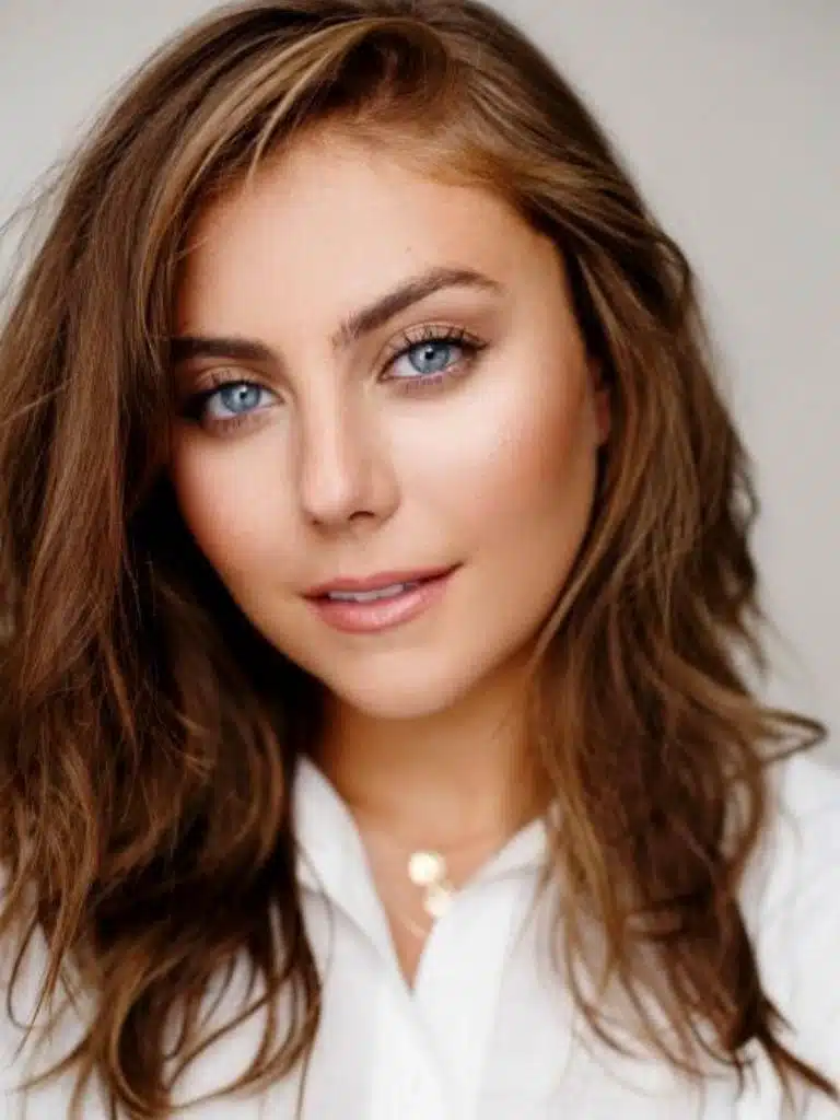 Caralyn Biography: Wiki, Age, Career, Height, Weight, Boyfriend, Net Worth & More