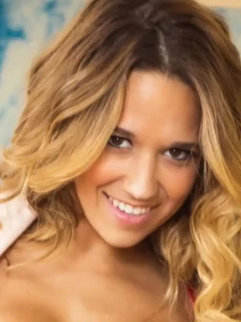Carlye Denise Biography: Wiki, Age, Career, Height, Weight, Boyfriend, Net Worth & More