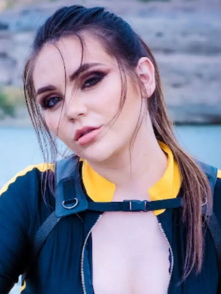 Catjira Biography: Wiki, Age, Career, Height, Weight, Boyfriend, Net Worth & More