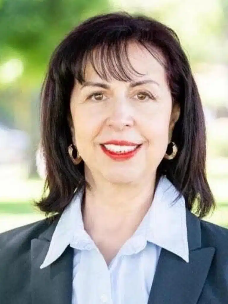 Contestant Sylvia Robledo Biography: Wiki, Age, Career, Height, Weight, Boyfriend, Net Worth & More