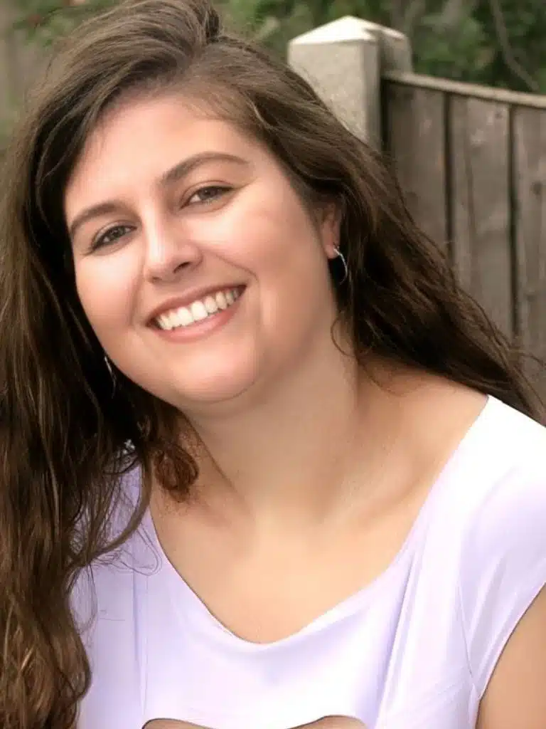Denise Davies Biography: Wiki, Age, Career, Height, Weight, Boyfriend, Net Worth & More