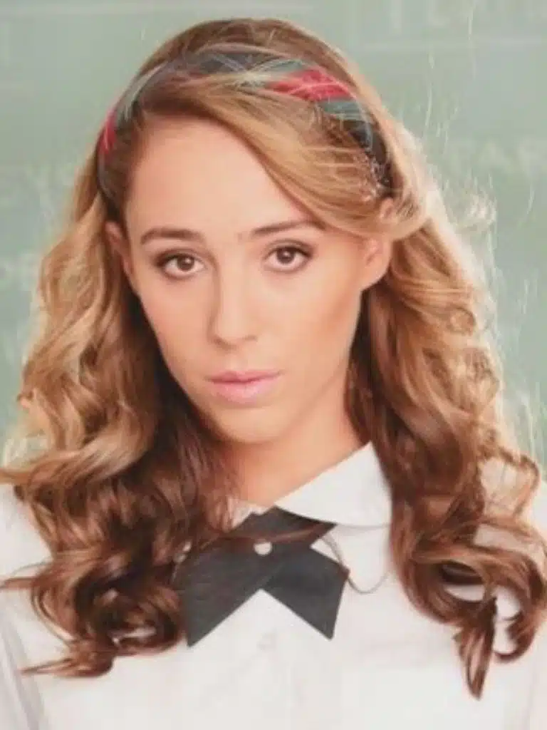 Ella Milano Biography: Wiki, Age, Career, Height, Weight, Boyfriend, Net Worth & More