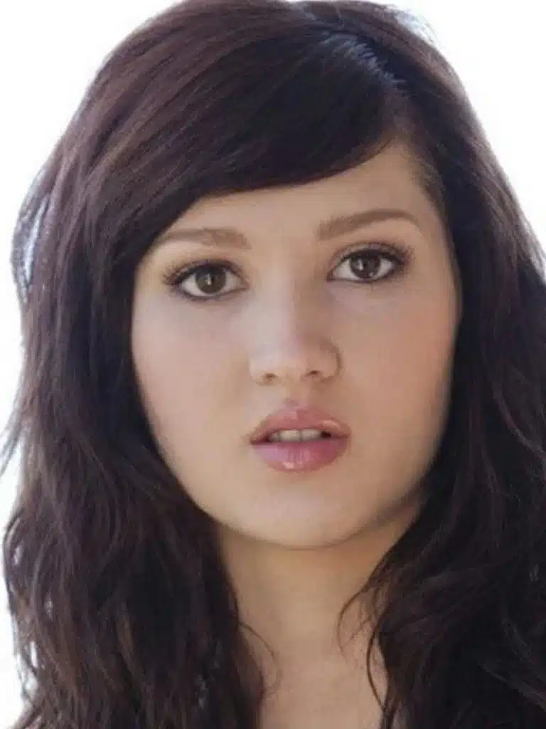 Ellena Woods Biography: Wiki, Age, Career, Height, Weight, Boyfriend, Net Worth & More