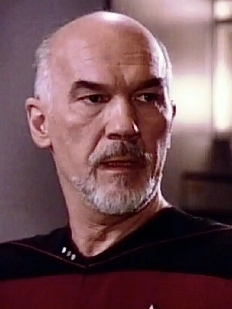 Eugene Dynarski Biography: Wiki, Age, Career, Height, Weight, Boyfriend, Net Worth & More