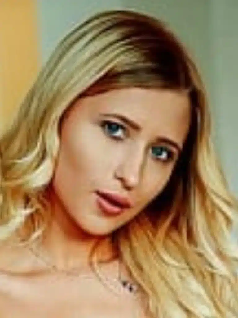 Eva Milana Biography: Wiki, Age, Career, Height, Weight, Boyfriend, Net Worth & More
