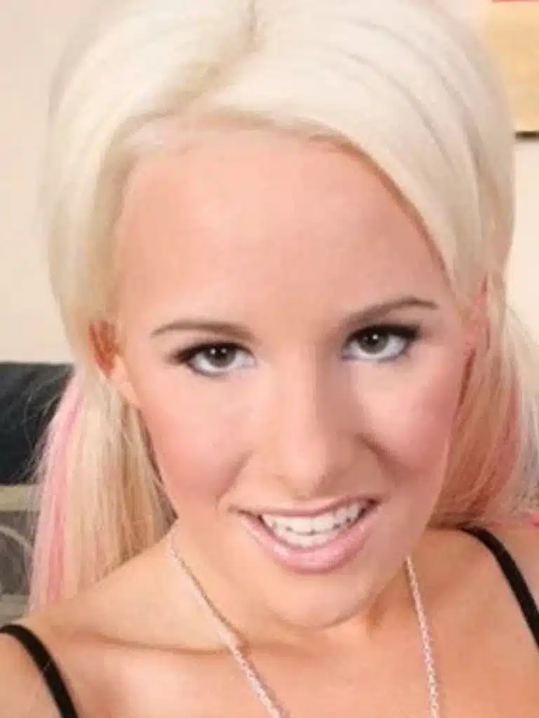 Eve Nicholson Biography: Wiki, Age, Career, Height, Weight, Boyfriend, Net Worth & More