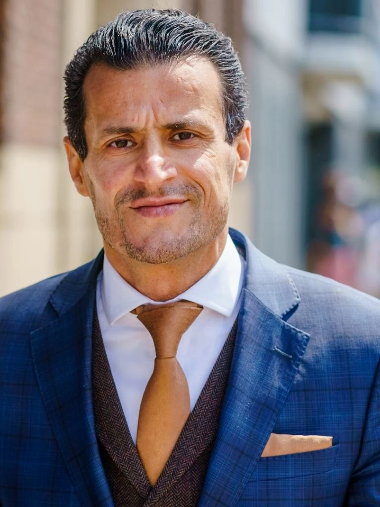 Farid Azarkan Biography: Wiki, Age, Career, Height, Weight, Boyfriend, Net Worth & More