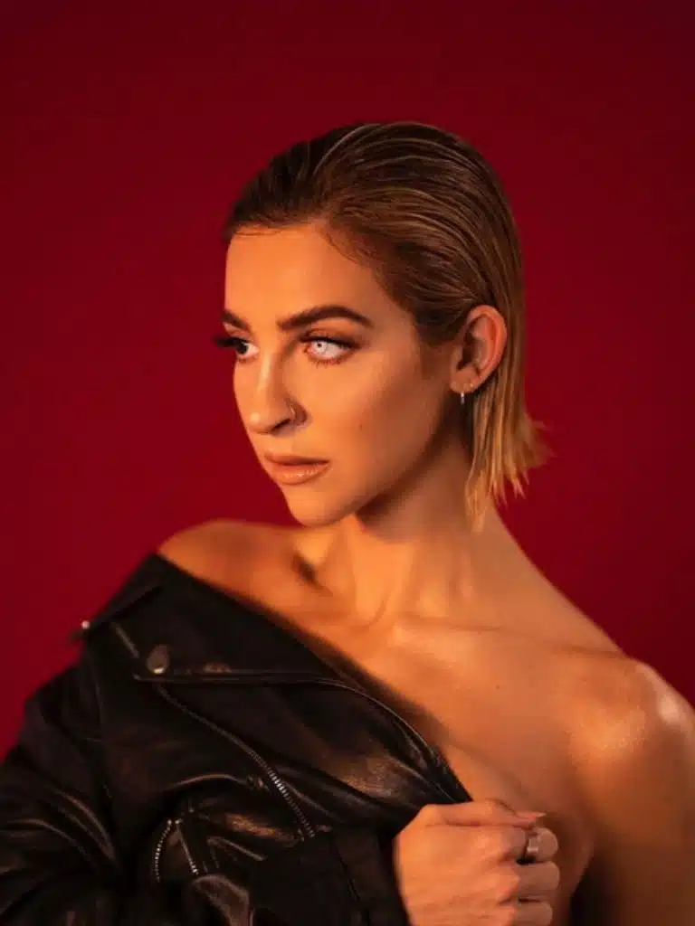Gabbie Hanna Biography: Wiki, Age, Career, Height, Weight, Boyfriend, Net Worth & More