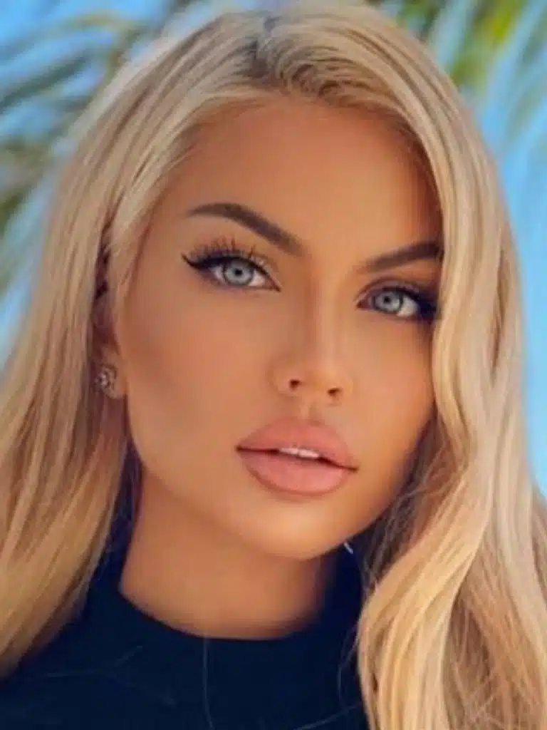 Harley Lavey Biography: Wiki, Age, Career, Height, Weight, Boyfriend, Net Worth & More