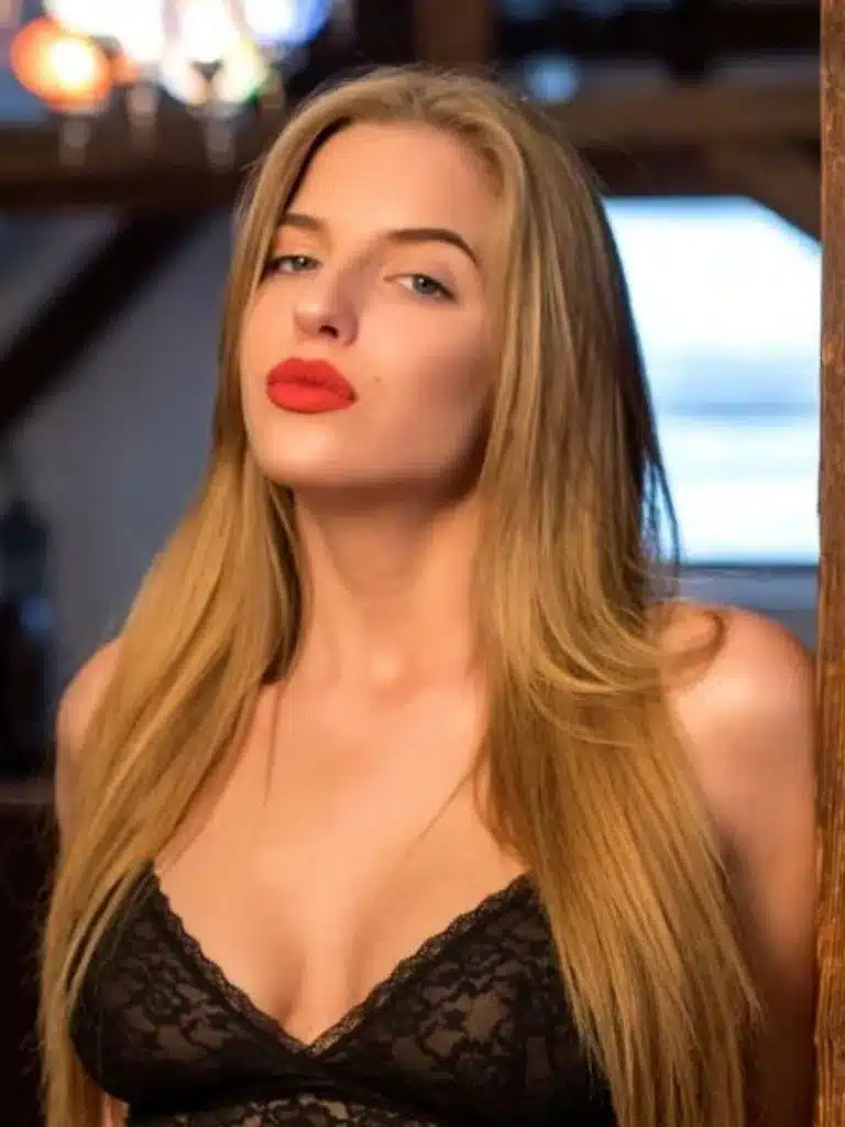 Heather Photodromm Biography: Wiki, Age, Career, Height, Weight, Boyfriend, Net Worth & More