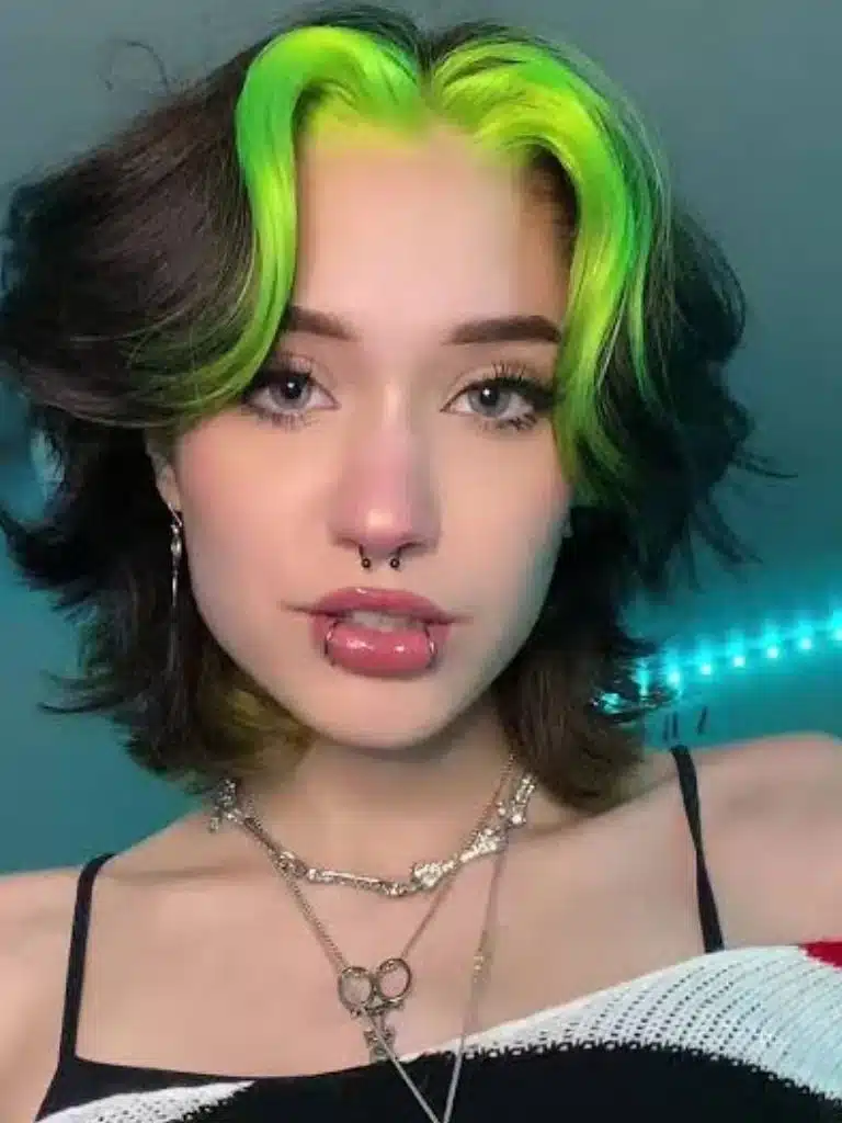 Influencer Charley Gray Biography: Wiki, Age, Career, Height, Weight, Boyfriend, Net Worth & More