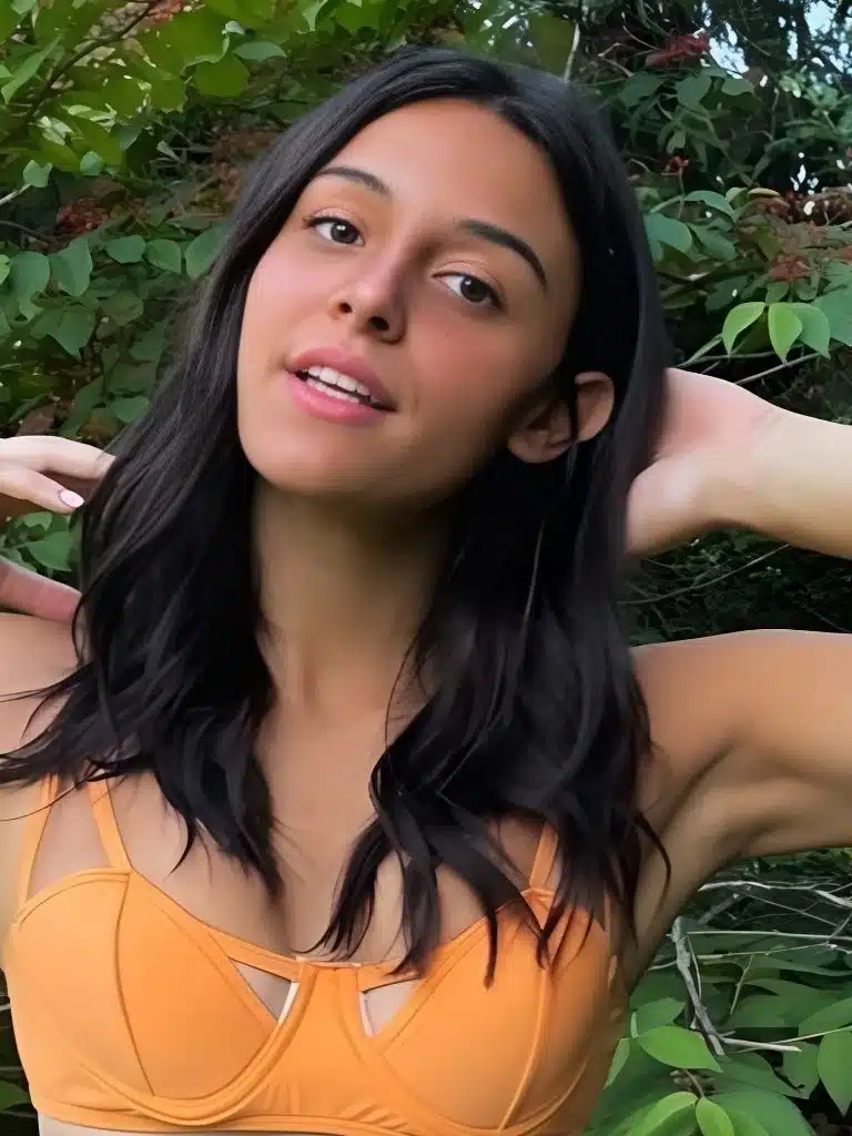 Influencer Sophia Garapetian Biography: Wiki, Age, Career, Height, Weight, Boyfriend, Net Worth & More