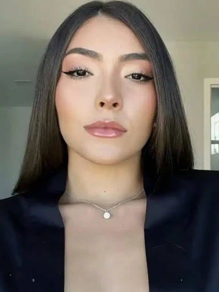Taynara Cabral Biography: Wiki, Age, Career, Height, Weight, Boyfriend, Net Worth & More
