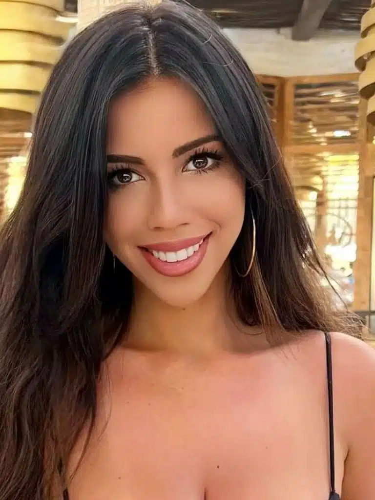 Izabela Izycka Biography: Wiki, Age, Career, Height, Weight, Boyfriend, Net Worth & More