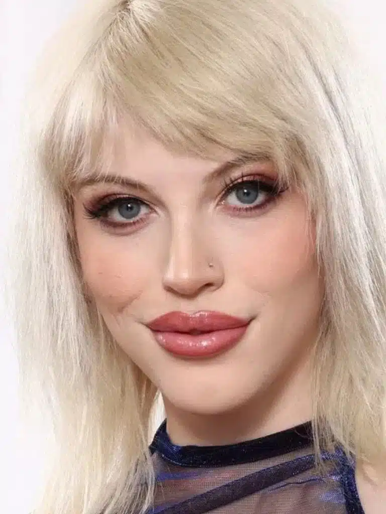 Izzy Wilde Biography: Wiki, Age, Career, Height, Weight, Boyfriend, Net Worth & More