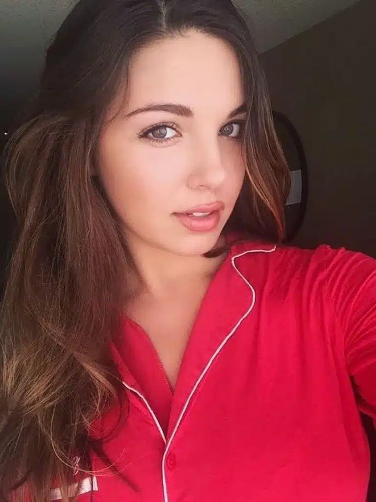 Jessica Ashley Biography: Wiki, Age, Career, Height, Weight, Boyfriend, Net Worth & More