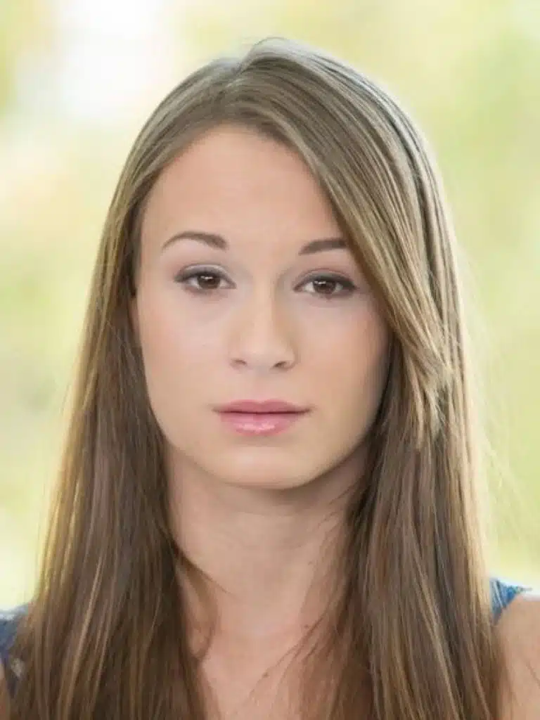 Kacy Lane Biography: Wiki, Age, Career, Height, Weight, Boyfriend, Net Worth & More