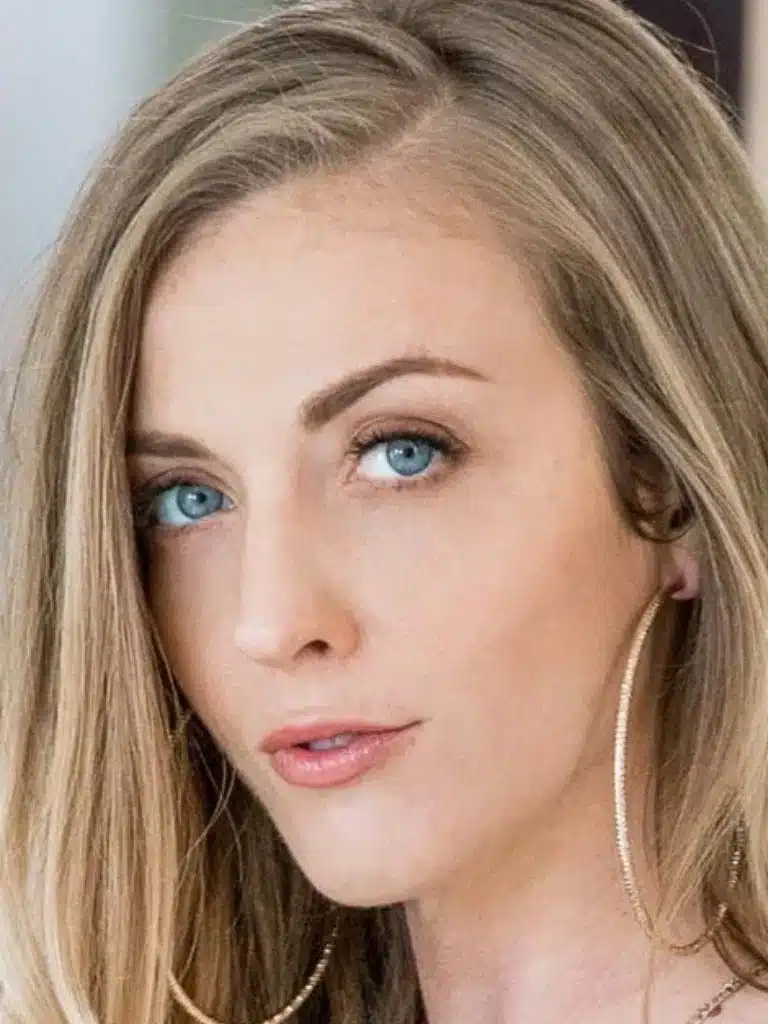 Karla Kush Biography: Wiki, Age, Career, Height, Weight, Boyfriend, Net Worth & More