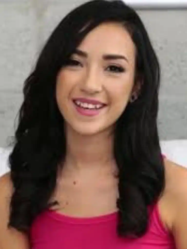 Kiley Jay Biography: Wiki, Age, Career, Height, Weight, Boyfriend, Net Worth & More