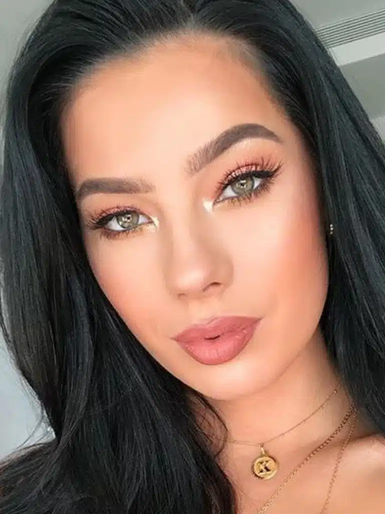 Klaudia Badura Biography: Wiki, Age, Career, Height, Weight, Boyfriend, Net Worth & More