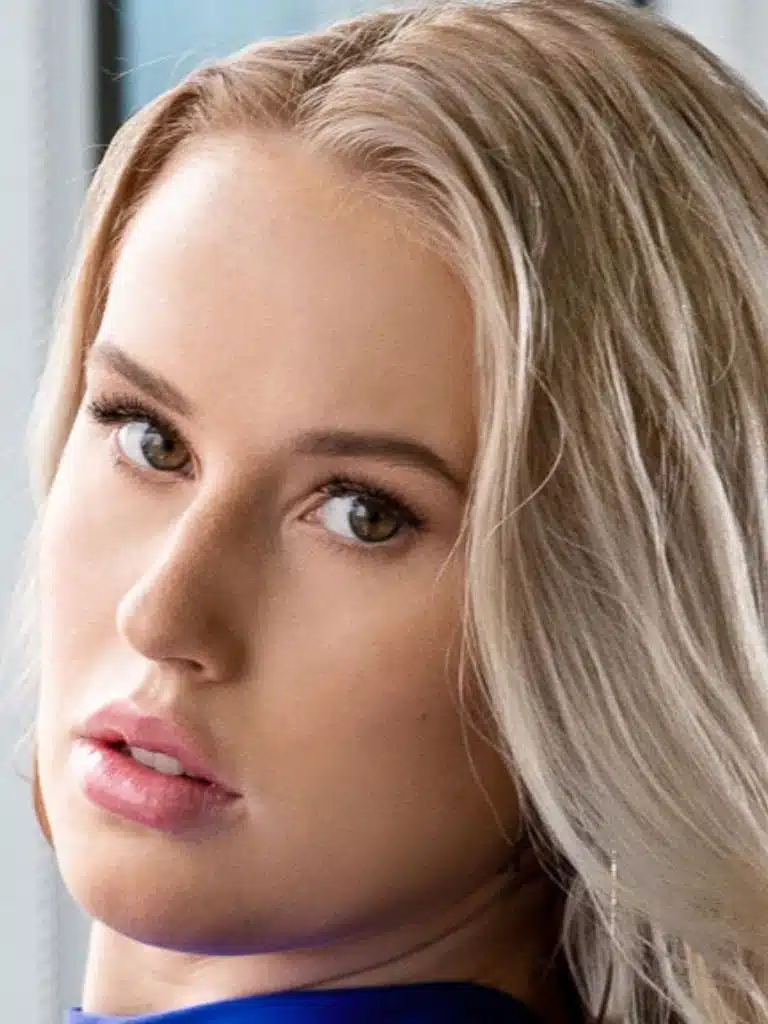 Layla Love Biography: Wiki, Age, Career, Height, Weight, Boyfriend, Net Worth & More