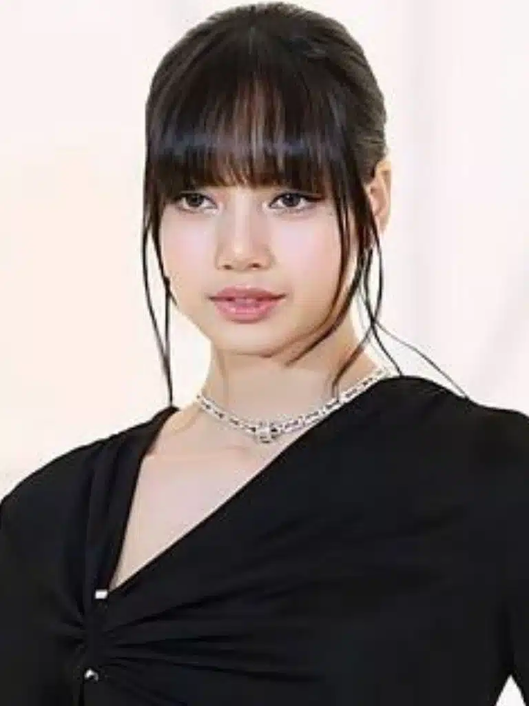 Lisa Biography: Wiki, Age, Career, Height, Weight, Boyfriend, Net Worth & More
