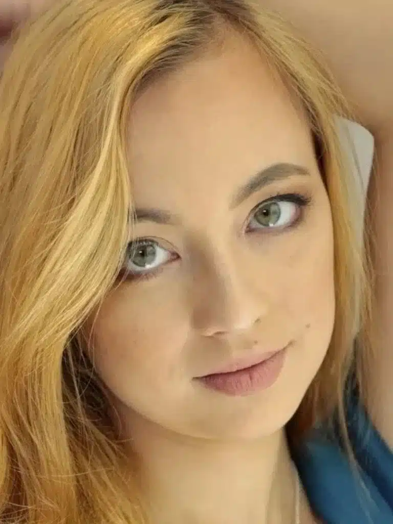 Lolo Punzel Biography: Wiki, Age, Career, Height, Weight, Boyfriend, Net Worth & More
