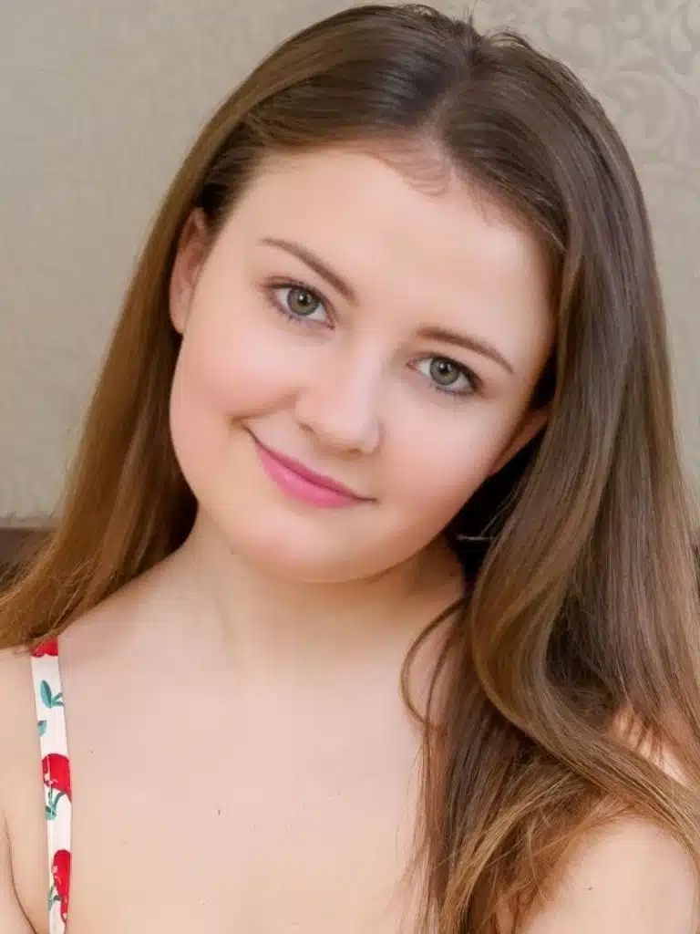 Luna Umberlay Biography: Wiki, Age, Career, Height, Weight, Husband, Net Worth & More